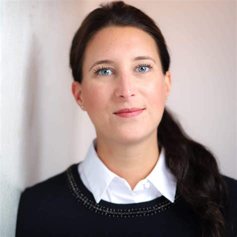 Bei dem ersten besuch unserer präsentationsplattform für mitarbeiterangebote ist eine registrierung erforderlich. Linda Viktoria Osterhoff - Spezialistin / Assistentin der ...
