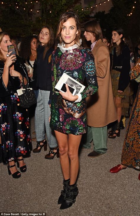 Alexa Chung Puts On A Leggy Display In A Grey Mini Skirt A3a