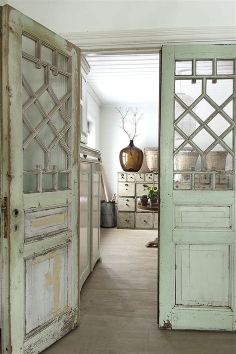 Each side is hand painted with the joy side distressed in vintage white and letters in merry red the o in welcome has been cleverly changed to a vintage red truck carrying a christmas tree that adds an authentic christmas/winter feel. ETT RUM | French doors interior, Wood doors interior ...