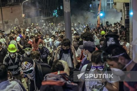 Protesters Clash With Police In Turkey Sputnik Mediabank