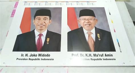 Bingkai foto presiden dan wakil presiden +bingkai garuda uk 30x40cm. Foto Resmi Presiden dan Wapres RI 2019-2024 - Abadikini.com
