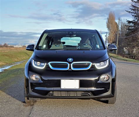 Want to drive longer distances without frequent recharging of your i3 battery? 2017 BMW i3 REx Loft Road Test | The Car Magazine
