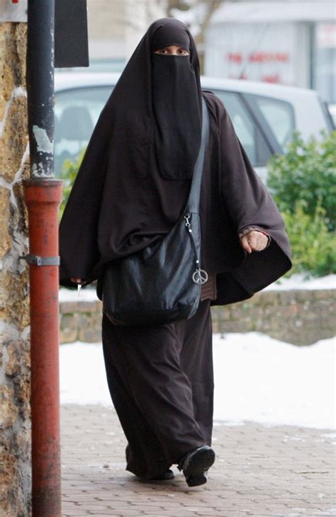 the 195 best niqabi girls images on pinterest hijab niqab muslim women and hijab styles