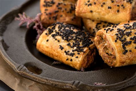 Let us know what's wrong with this preview of the convenient vegetarian recipes for a thermomix by tenina holder. Thermomix Vegetarian Sausage Rolls - Thermobexta | Recipe ...