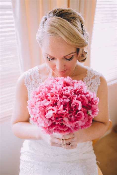 Find the best wedding florists in your area and get a great deal with bark Wedding Bouquet Packages — Lovely Bridal Blooms