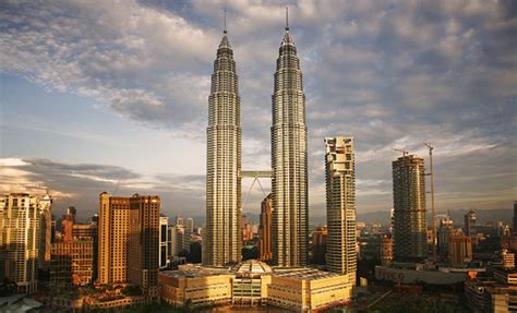 Klcc is known as the heart of kuala lumpur, hosting the country's most iconic landmarks such as petronas twin towers and menara. List of the tallest buildings in the world - Market ...