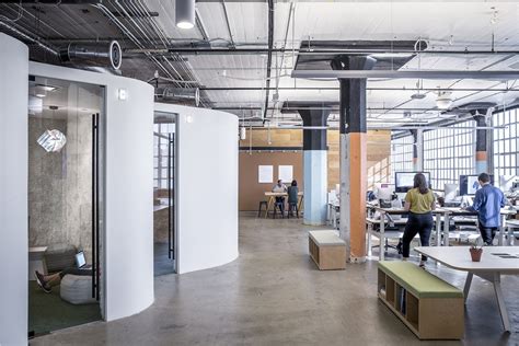 A Tour Of Airbnbs New San Francisco Headquarters Officelovin
