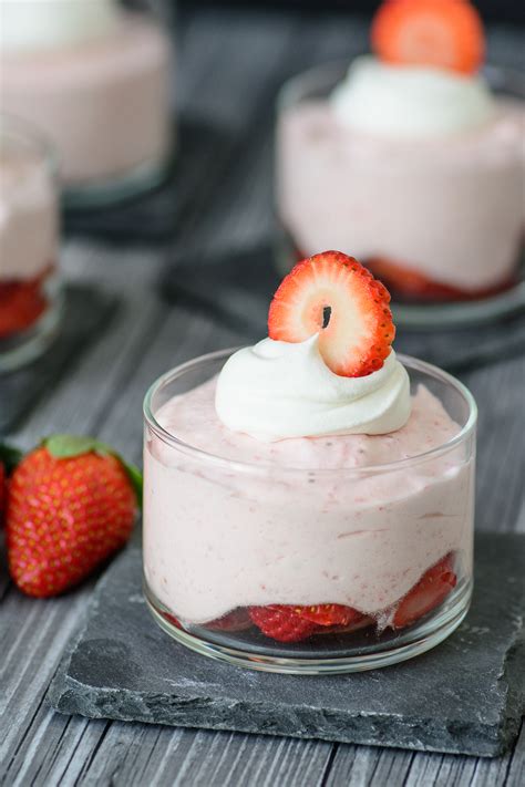 Find healthy dessert recipes that everyone will love. 3 Ingredient Strawberry Mousse - Almost Supermom