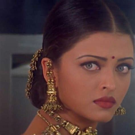 आ अब ल ट चल aa ab laut chalen hd व ड य स ग म क श लत म ग शकर पद म न र ज कप र shailendr.mp3. Pin on Aishwarya