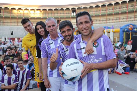 El colegiado del comité murciano, elegido para dirigir el duelo entre real valladolid y atlético con la permanencia. Real Valladolid 16-17 Trikots veröffentlicht - Nur Fussball