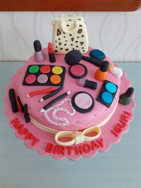 Maybe you would like to learn more about one of these? Pin on Birthday cakes