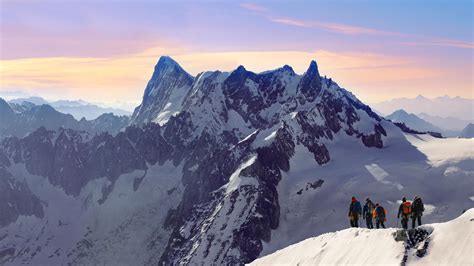 Mont Blanc Plan To Scare Novice Climbers From Corridor Of Death World