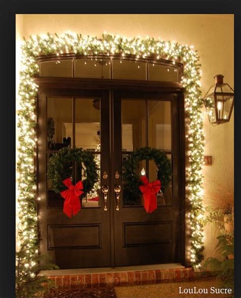 Pin By Jennell De La Cruz On Entry Doors Outdoor Christmas