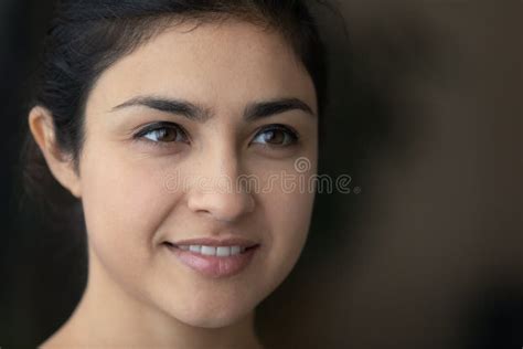 Close Up Head Shot Portrait Of Beautiful Indian Woman Stock Image Image Of Happy Beauty