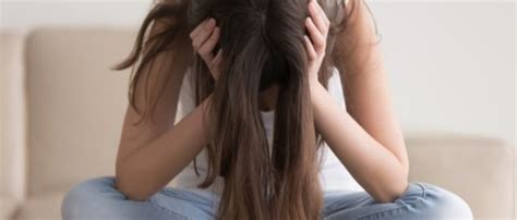 اكتئاب المراهقين كيف يتسبب سوء فهم الآباء في مشاكل لأبنائهم؟ شفاء