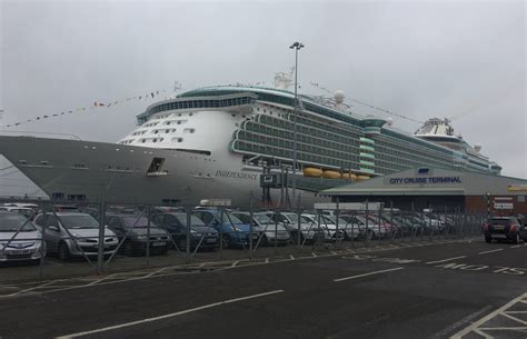 Royal caribbean independence of the seas in southampton cruise port