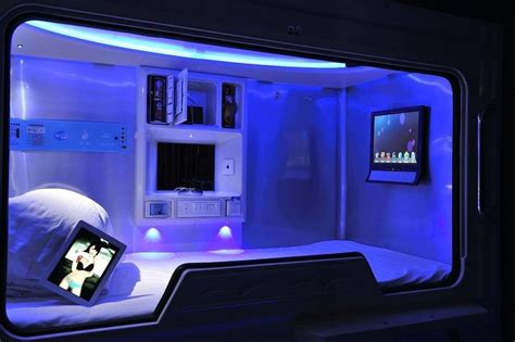 Pengheng Space Capsules Hotel Served By Robots
