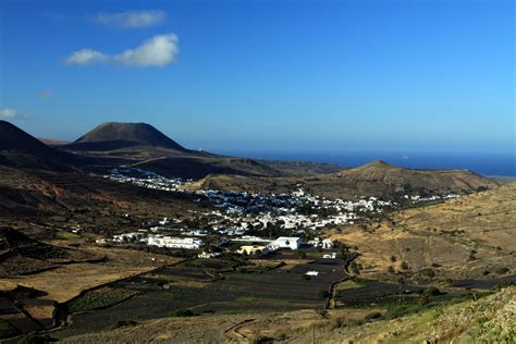 Fileharía With Monte Corona On Lanzarote June 2013 2