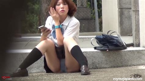 Voyeur Japan Tv Young Sporty Jap Chick Caught Up Skirt On