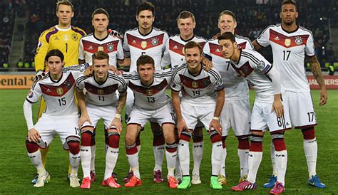 ⚽ alle spiele, termine und ergebnisse im überblick! Voting: DFB-Kader für die EM 2016