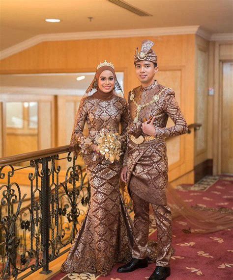 Mengimpikan suatu kelainan dalam busana pengantin anda??? Pilihan Warna-Warna & Rekaan Baju Songket Buat Bakal ...