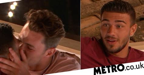 Love Islands Tommy Fury And Curtis Pritchard Share A Kiss On Terrace Metro News