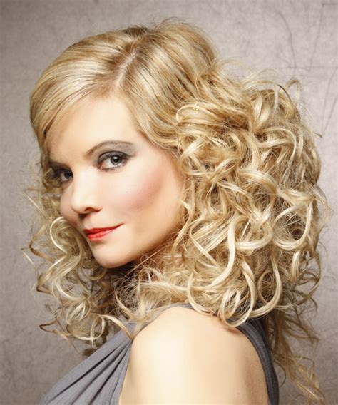 Long Curly Light Honey Blonde Half Up Hairstyle With Light