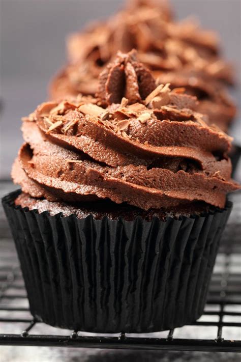 Heatter's recipe, modestly entitled, chocolate cupcakes from her 1974 book maida heatter's book of great desserts, produced a rich, moist crumb that relies on cocoa. Classic Vegan Chocolate Cupcakes Recipe - Loving It Vegan