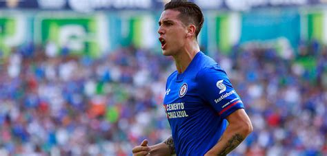 Este lunes arribó enzo roco a méxico, el cual señaló que firmará contrato por tres años con el equipo cruz azul, y promete el originario de chile señaló la importancia histórica del club al cual… Enzo Roco ingresó en el equipo ideal de la tercera fecha ...