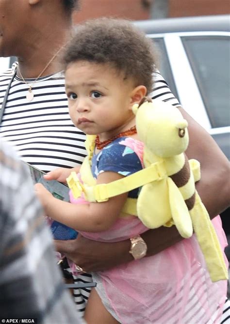 Serena Williams And Daughter Alexis Bump Into Lewis Hamilton At Beverly