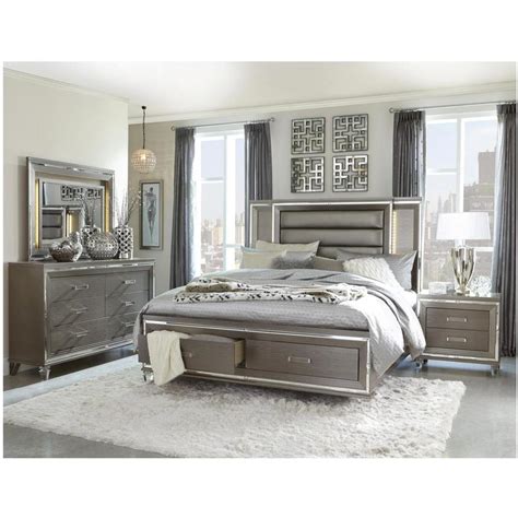 Finding moments of calm can be the key to a good day. Stephanie Gray 4-Piece Queen Bedroom Set | El Dorado Furniture