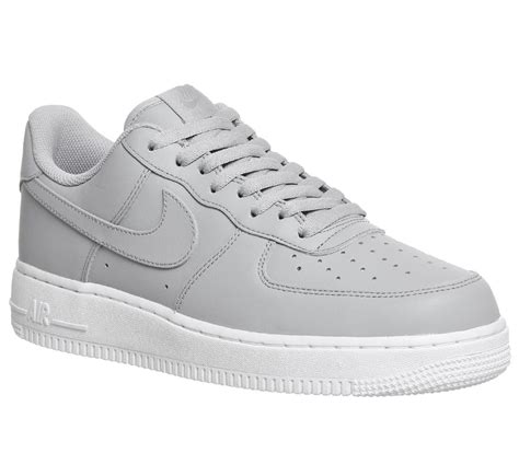 White is placed on the laces and inner lining to nicely contrast the colors, almost giving the shoe a gradient effect. Nike Air Force 1 07 Trainers Wolf Grey White Grey - His ...