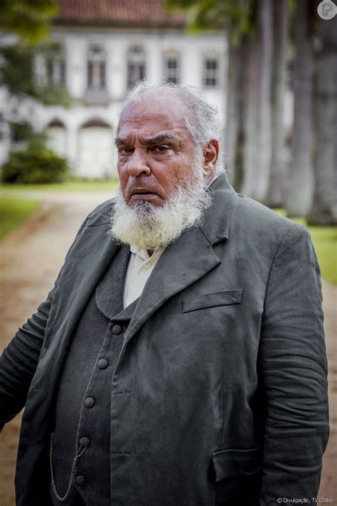 Nos tempos do imperador production: Na novela 'Nos Tempos do Imperador', Tonico (Alexandre ...