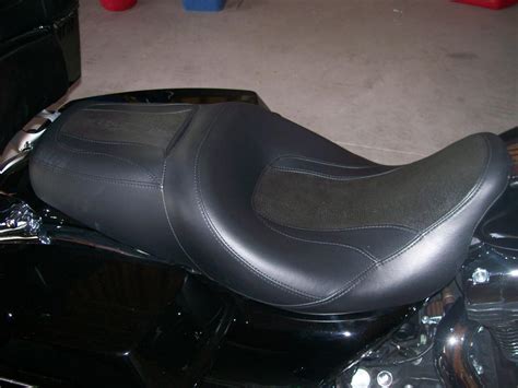 New drag specialties solo seat on my 2019 street glide. Does anyone have a CVO Street Glide seat on thier bagger ...