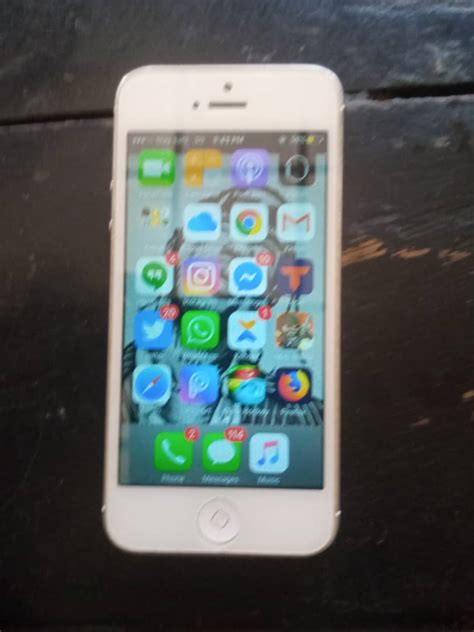 Iphone 5 128gb Working Fine Without Any Fault For Salelocation Sango