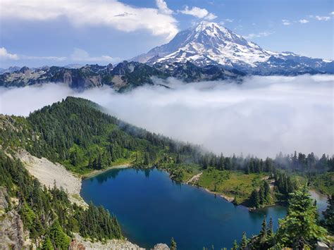 Mount Rainier National Park Washington Rhiking