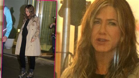 Jennifer Aniston Gets Wet While Filming Tv Scene