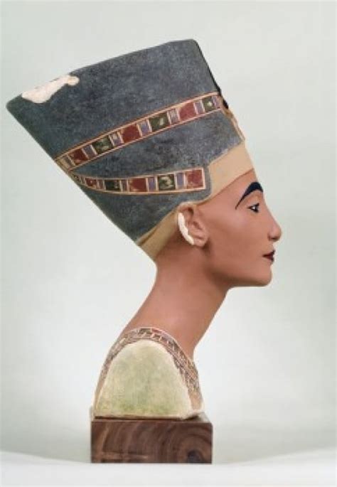 Nefertiti 1350 Bc Egyptian Art Limestone Staatliche Museen Preussischer Kulturbesitz Berlin