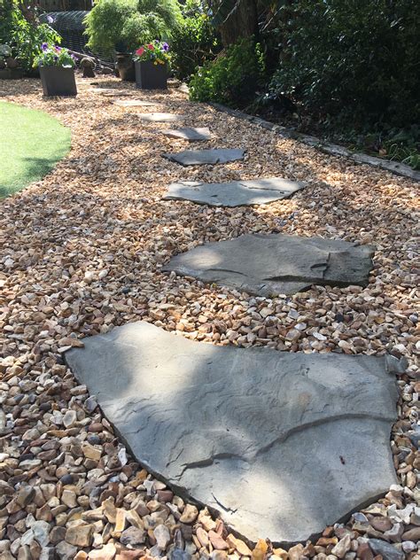 York Stone Stepping Stones And Gravel Path In Our Garden Just Need To