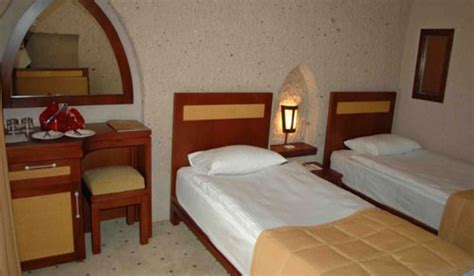 Uchisar Kaya Hotel Cappadocia Krizantem Tours