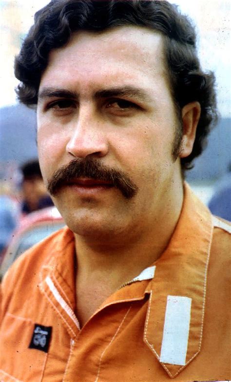 Dezember geboren 1949 in rionegro in antioquia nachwirkungen seines todes. Tot's Pablo Escobar Halloween costume causes controversy ...