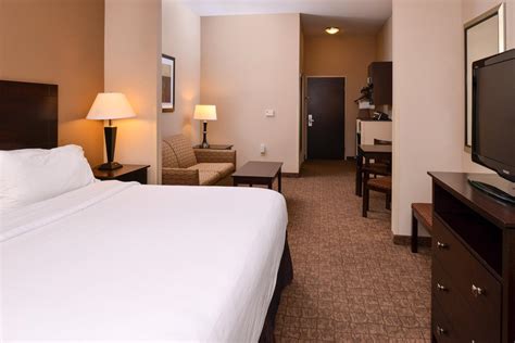 Holiday Inn Express And Suites Fairmont Fairmont Wv Best Price