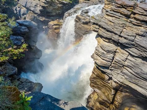 Athabasca Falls Picturesque And Powerful Awesome Places To Visit
