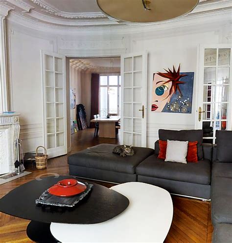 Ambiance classique et sobre en salon appartement Paris 17 ...