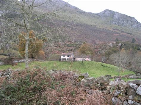 Maybe you would like to learn more about one of these? Casas en venta Llanes, Asturias, Conjunto de 2 ...