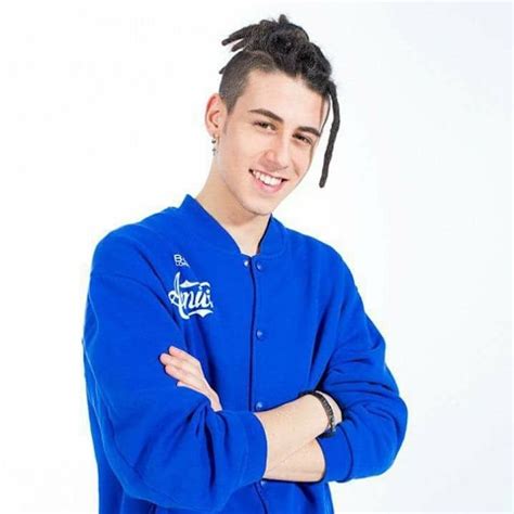 Michele lanzeroti è già l'idolo delle giovanissime, che già impazzano sui social, sostenendo. Amici 16 serale, prima puntata: eliminato Michele | LaNostraTv