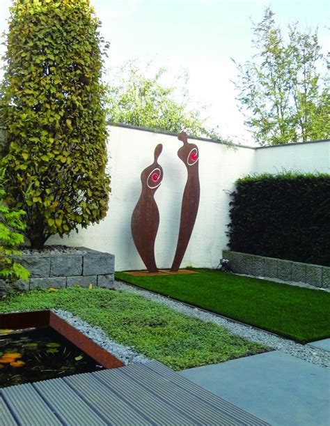 Maybe you would like to learn more about one of these? Skulpturen aus Metall als Blickfang im Garten - baustofflust