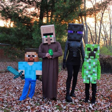 Familia Minecraft En 2020 Disfraces De Minecraft Halloween Disfraces