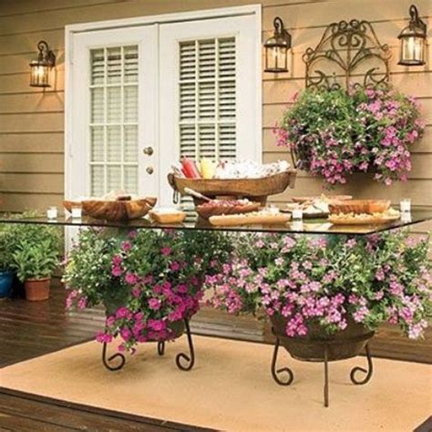 Awesome Spring And Easter Ideas To Spruce Up Your Porch Backyard