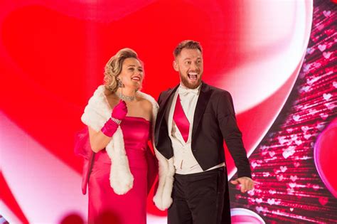 Roksana węgiel płacze w dance dance dance , co zszokowało internautów. Uczestnicy 3. edycji „Dance Dance Dance". Ola Nowak ...